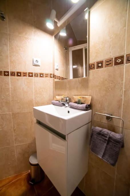 Cozy Apartment Plaza Espana I Renovated 3Br 2Bh مدريد المظهر الخارجي الصورة